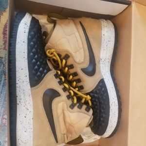 Nike Air Force Duckboot